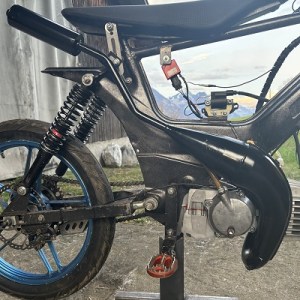 Testmofa_ADDY_Auspuff_seitlich